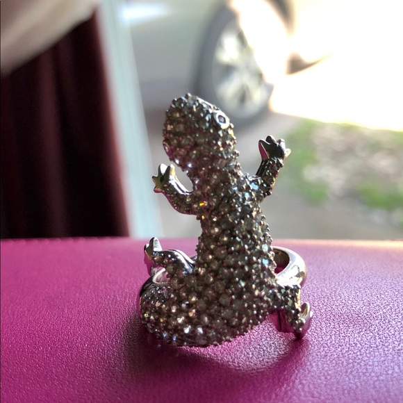 Jewelry - Beautiful Lizard 🦎 ring